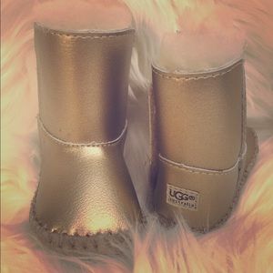 UGG Australia Newborn Gold Baby Boots, size 0/1